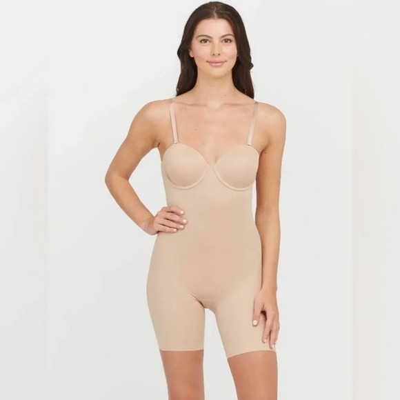 Assets by Spanx Women's Flawless Finish Strapless Cupped Midthigh Bodysuit - Picture 1 of 10